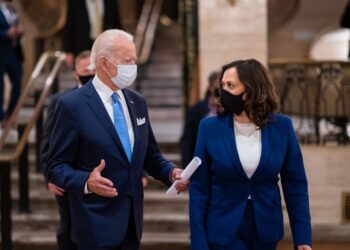 Do you prefer Biden’s bumbling or Kamala’s cackling?