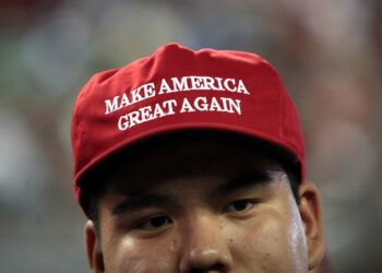 How many words does Biden think are in “Make America Great Again”?