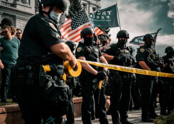 Should Trump comply with the subpoena of the January 6 Committee?