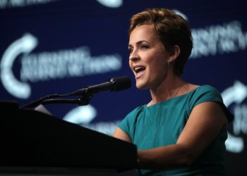 Should Trump Elect Kari Lake To Be His 2024 Vice President?