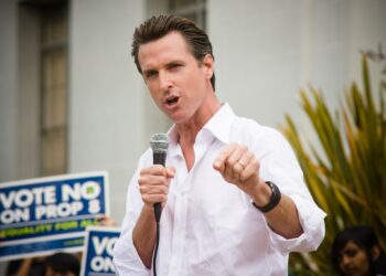 Which Governor Is Better DeSantis Or Newsom?